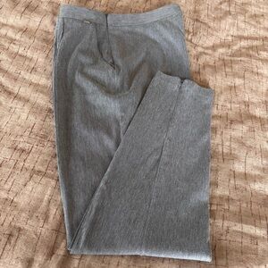St. John Women’s Light Gray Pants with Side Pockets and Ankle Zip GUC